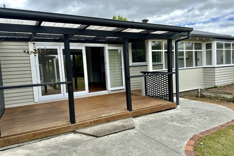 Photo of property in 42 Puriri Terrace, Roslyn, Palmerston North, 4414