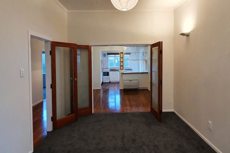 Photo of property in 42 Waipapa Road, Hataitai, Wellington, 6021