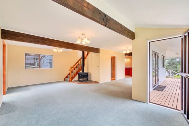 Photo of property in 13 Makiri Street, Helensville, 0800