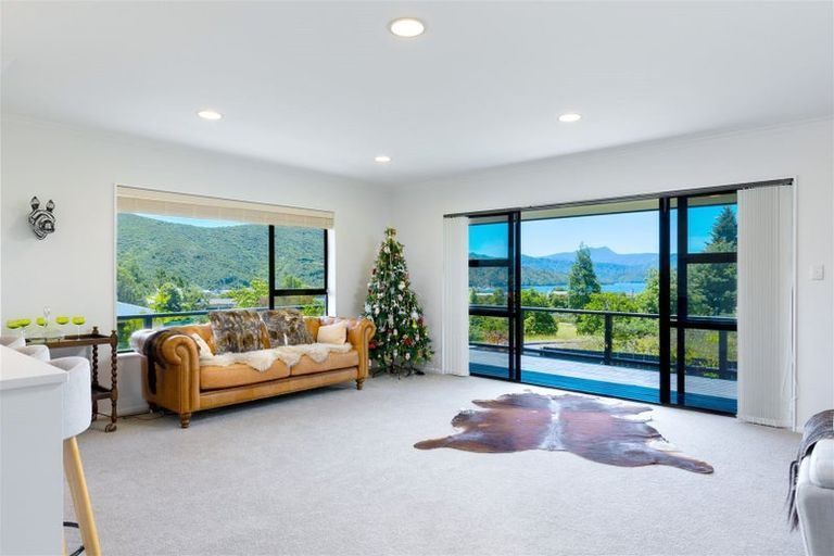 Photo of property in 108 Moana View Road, Waikawa, Picton, 7220