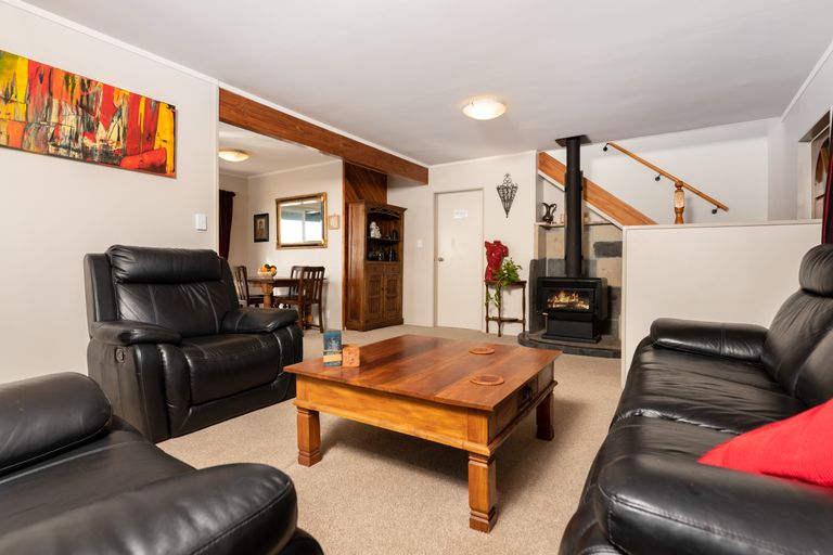 Photo of property in 71 Osprey Drive, Welcome Bay, Tauranga, 3112