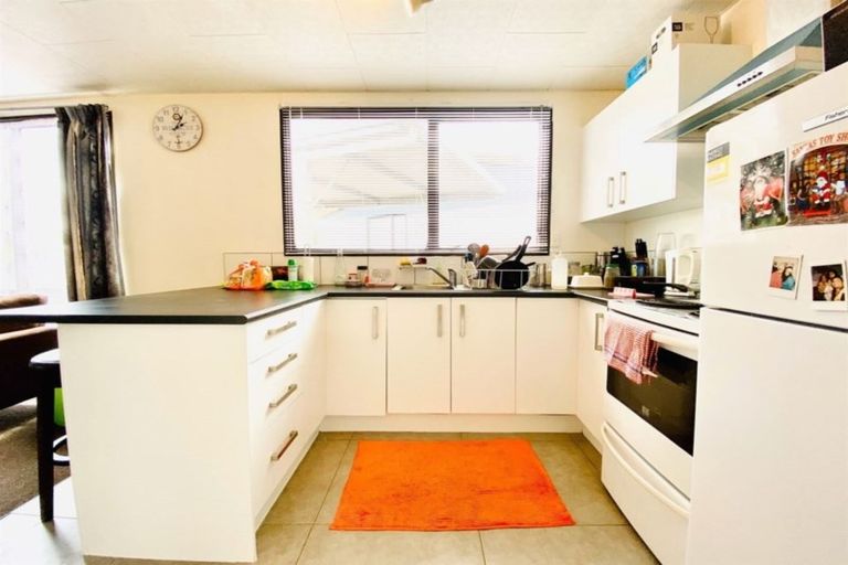 Photo of property in 3/8 Ireland Place, Ranui, Auckland, 0612