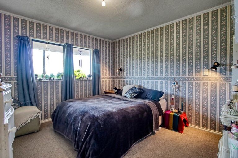 Photo of property in 631 Waitohu Valley Road, Manakau, Otaki, 5583