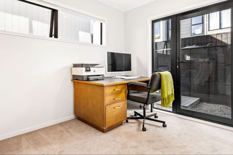 Photo of property in 74 Mapou Road, Hobsonville, Auckland, 0616