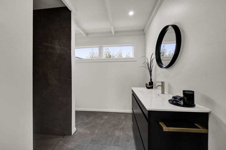 Photo of property in 56 Vogel Street, Hawera, 4610