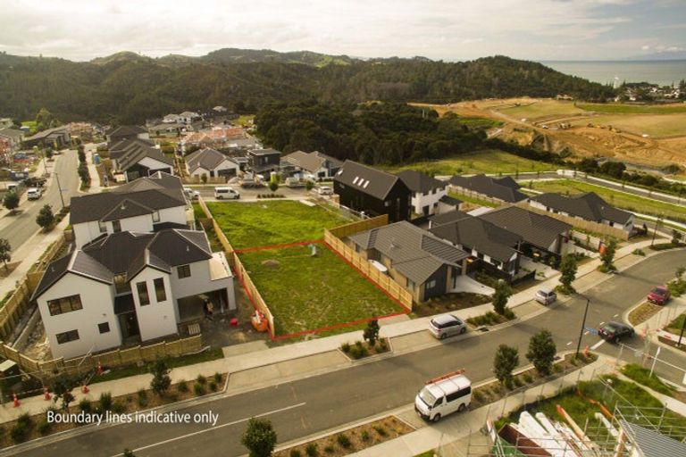 Photo of property in 3 Makomako Drive, Orewa, 0931