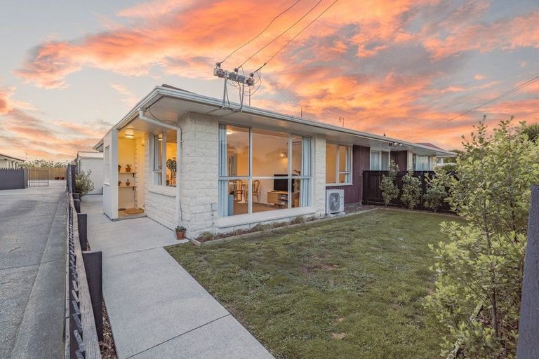 Photo of property in 2/136 Pine Avenue, South New Brighton, Christchurch, 8062