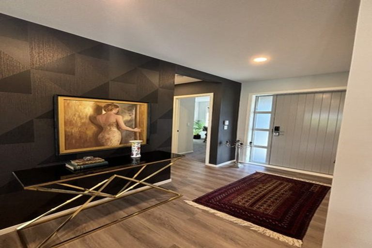 Photo of property in 17 Rowles Road, Pukekohe, 2120