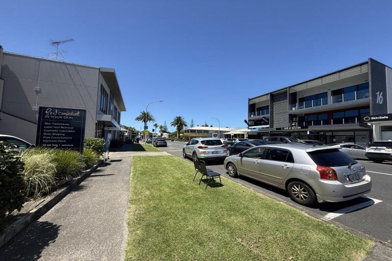Photo of property in 33a Florence Avenue, Orewa, 0931