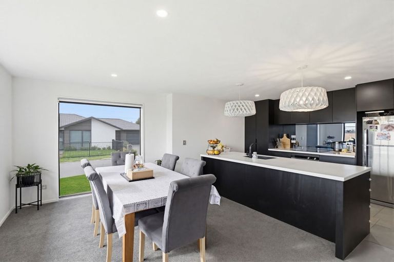 Photo of property in 6 Arabella Crescent, Yaldhurst, Christchurch, 8042
