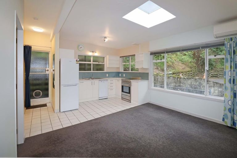 Photo of property in Parkland Flats, 12/51u Adams Terrace, Kelburn, Wellington, 6021