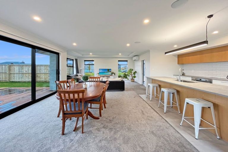 Photo of property in 8 Texel Crescent, West Melton, 7618