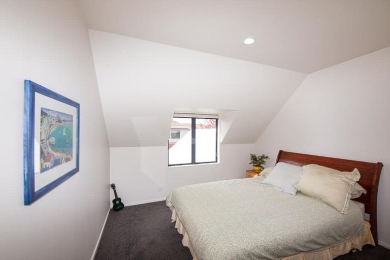 Photo of property in 146 Westchester Drive, Churton Park, Wellington, 6037