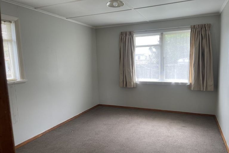 Photo of property in 11 Morrison Avenue, Northcote, Christchurch, 8052