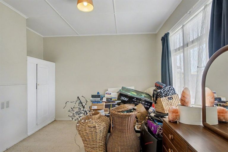Photo of property in 136 Russell Street, Westport, 7825