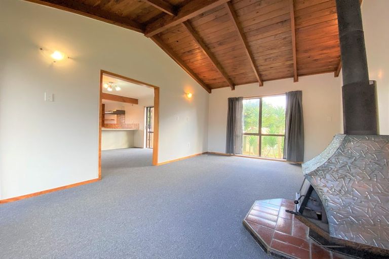 Photo of property in 5 Harrington Road, Henderson, Auckland, 0610