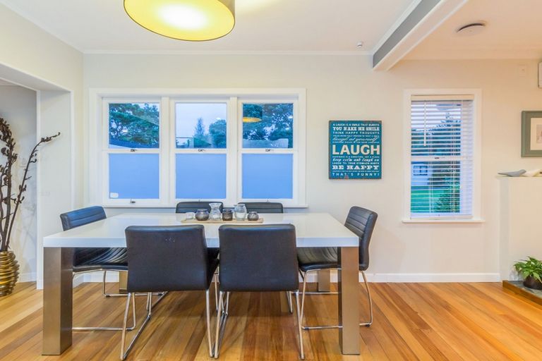 Photo of property in 91 Taikata Road, Te Atatu Peninsula, Auckland, 0610