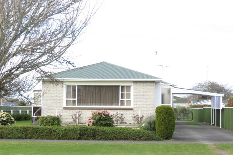 Photo of property in 18 Portia Street, Stratford, 4332