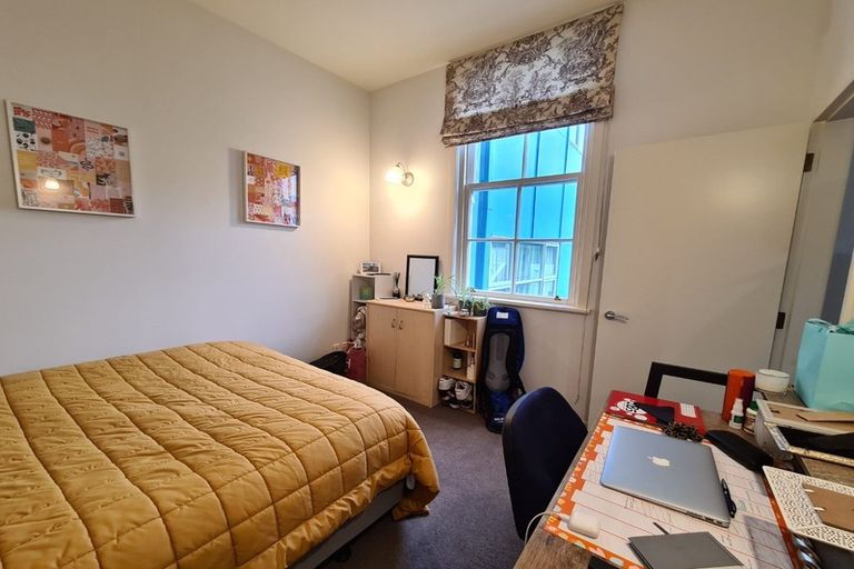 Photo of property in 207 Tasman Street, Mount Cook, Wellington, 6021