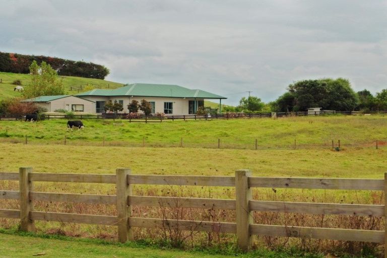 Photo of property in 36a Goudie Road, Helensville, 0875