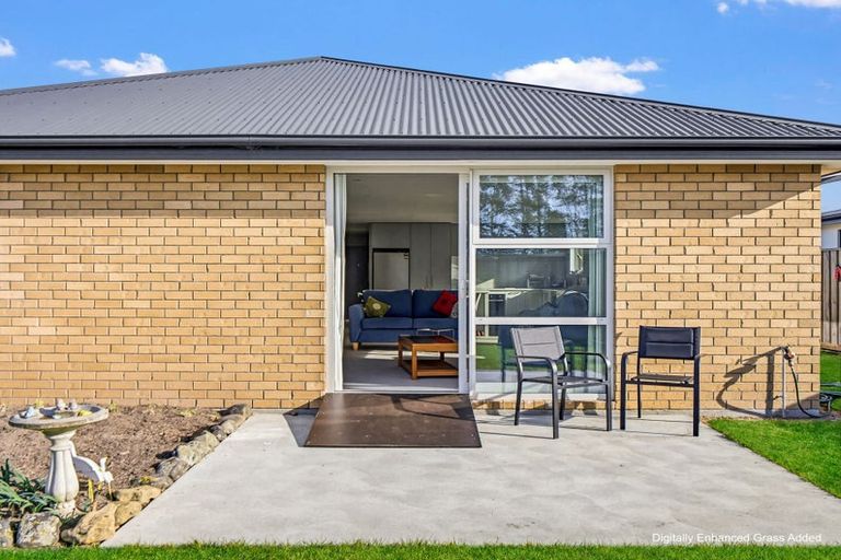 Photo of property in 37 Greig Crescent, Amberley, 7410