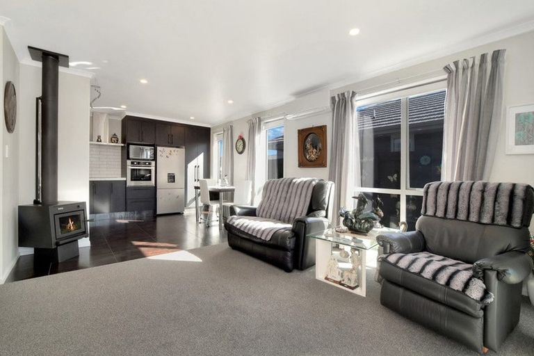 Photo of property in 50 Crown Street, Papamoa, 3118