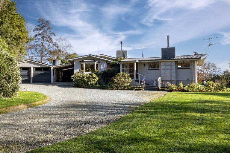 Photo of property in 33 Ribbonwood Road, Geraldine Downs, Geraldine, 7991