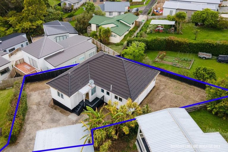 Photo of property in 70d Lincoln Park Avenue, Massey, Auckland, 0614