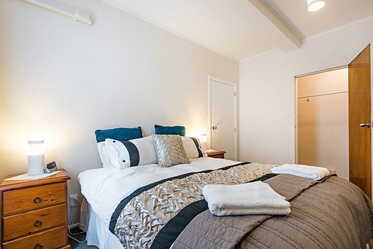 Photo of property in 16 Crieff Street, Northland, Wellington, 6012