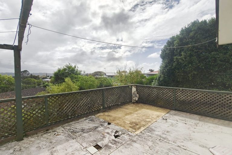 Photo of property in 37 Seon Place, Birkdale, Auckland, 0626
