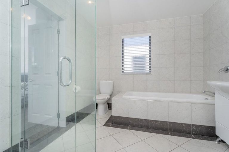 Photo of property in 5c Victoria Street, Whitianga, 3510