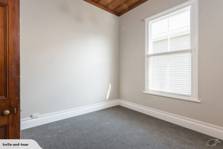 Photo of property in 21 Railway Street, Helensville, 0800