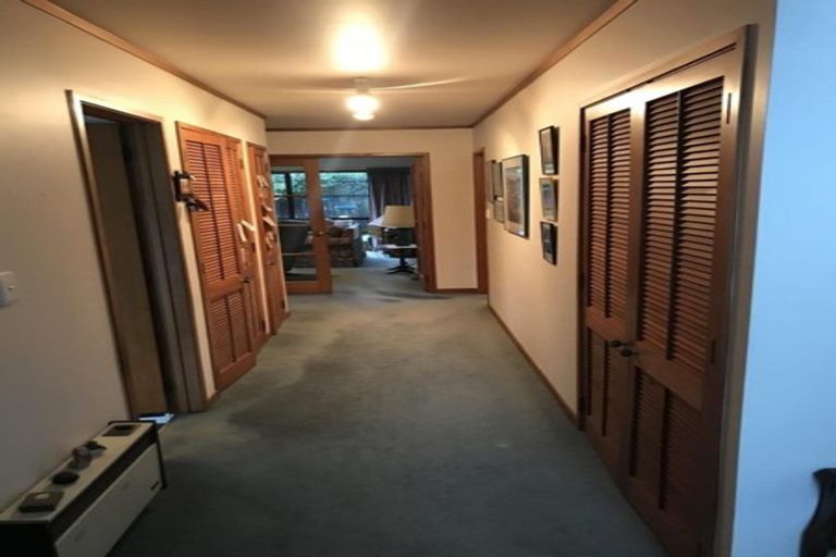 Photo of property in 3/2 Dallinghoe Crescent, Milford, Auckland, 0620