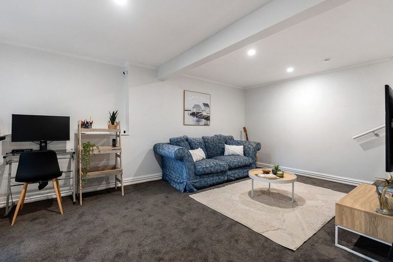 Photo of property in 30 Ngatitoa Street, Tawa, Wellington, 5028