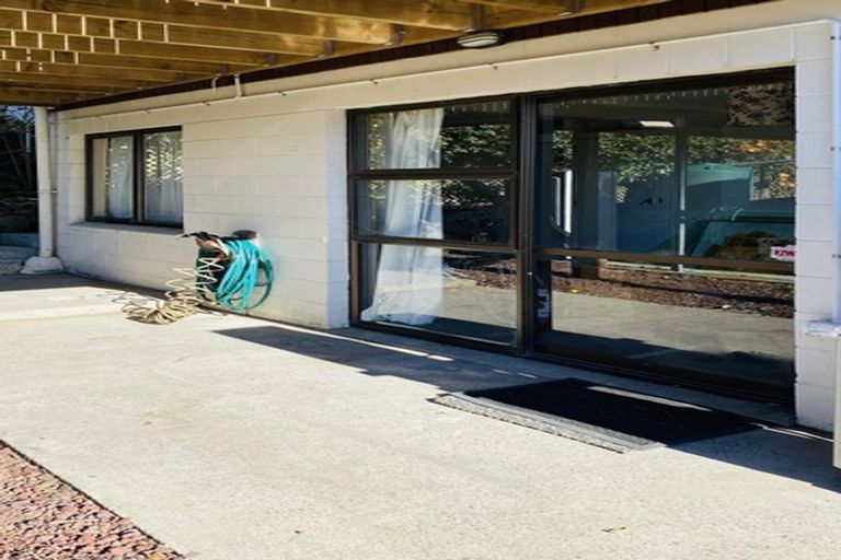 Photo of property in 243 Hobsonville Road, Hobsonville, Auckland, 0618