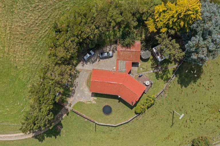 Photo of property in 211 Stanway Road, Halcombe, Feilding, 4779