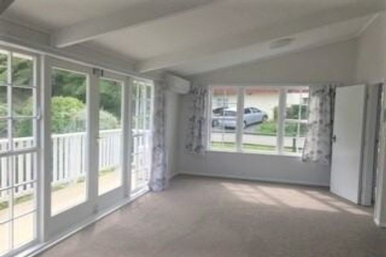 Photo of property in 77a Chamberlain Road, Karori, Wellington, 6012