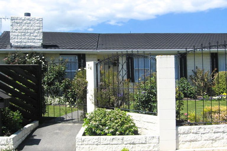 Photo of property in 34 Rossiter Avenue, Redwood, Christchurch, 8051