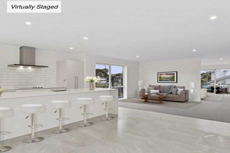 Photo of property in 97 Granville Drive, Massey, Auckland, 0614