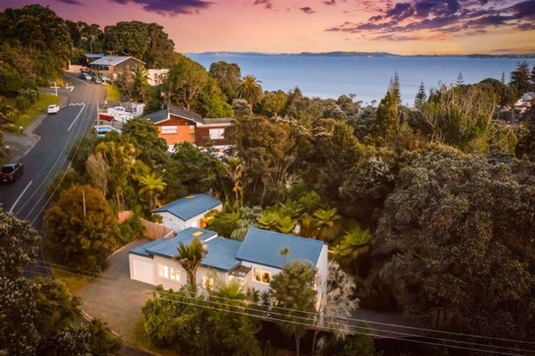 Photo of property in 9 Old North Road, Orewa, 0931