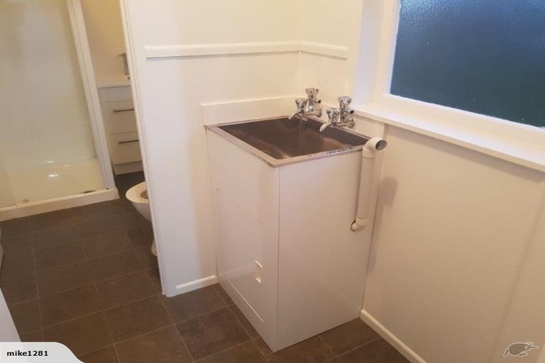 Photo of property in 1/16 Cambridge Road, Manurewa, Auckland, 2102