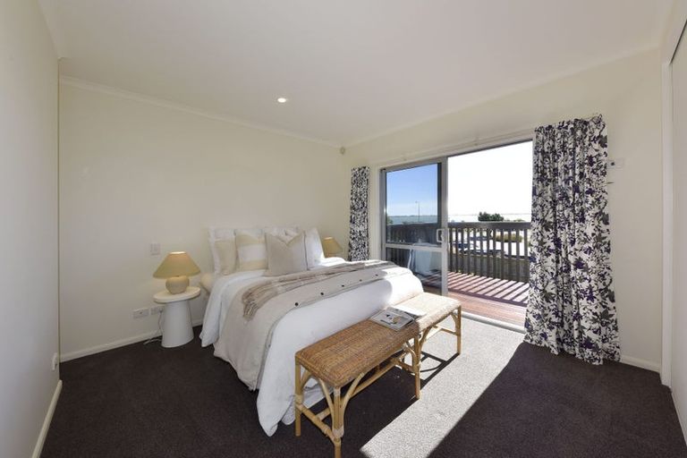Photo of property in 5 Main Road, Redcliffs, Christchurch, 8081