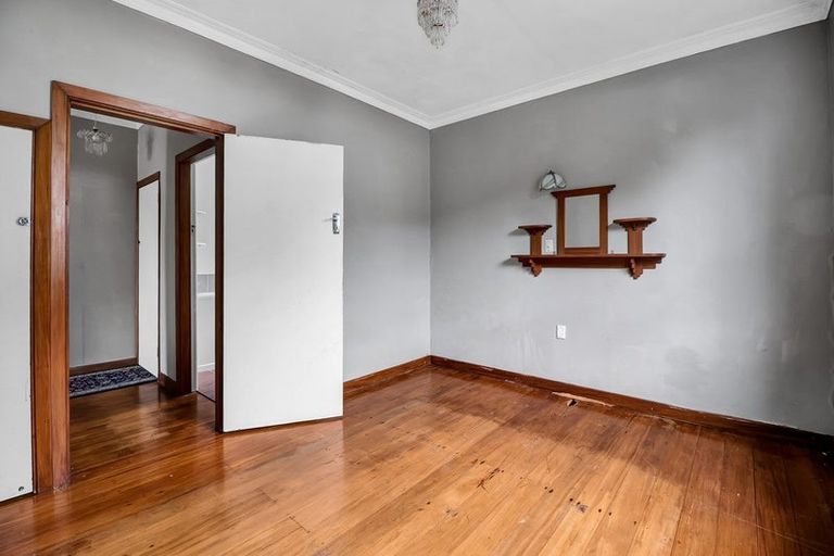 Photo of property in 181 Tukapa Street, Westown, New Plymouth, 4310