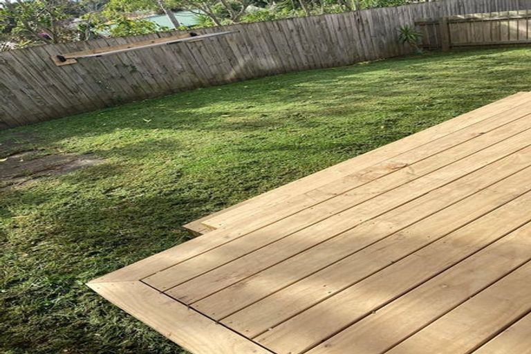 Photo of property in 17 Lemnos Place, Titirangi, Auckland, 0604