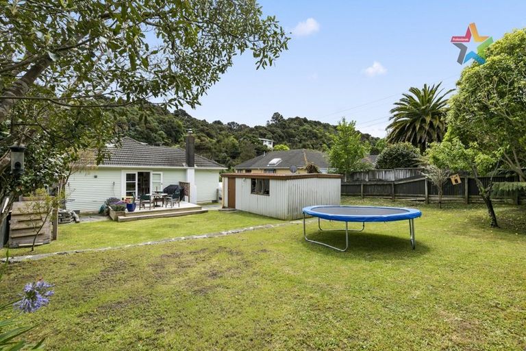 Photo of property in 90 Hair Street, Wainuiomata, Lower Hutt, 5014
