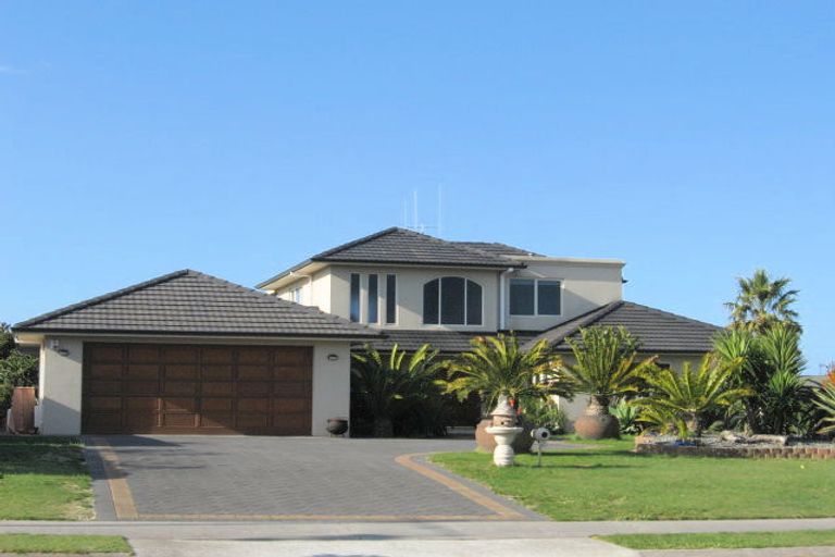 Photo of property in 2 Sovereign Drive, Papamoa Beach, Papamoa, 3118