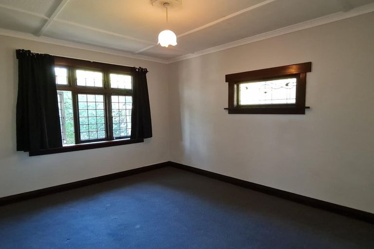 Photo of property in 100 Nairn Street, Mount Cook, Wellington, 6011