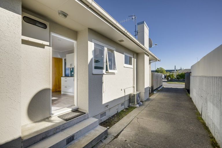 Photo of property in 1/73 Clarence Cox Crescent, Pirimai, Napier, 4112