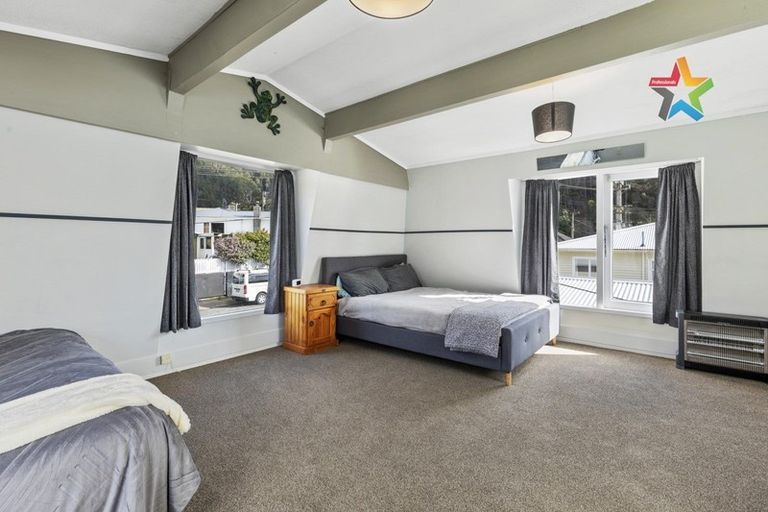 Photo of property in 54 Holland Street, Wainuiomata, Lower Hutt, 5014