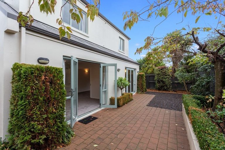 Photo of property in 2/29 Stoneyhurst Street, St Albans, Christchurch, 8014